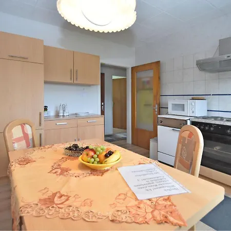 Quaint In Gro Almerode Near The Forest Apartment